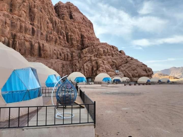 Sami Al Muzna Rum Camp Wadi Rum Luaran gambar
