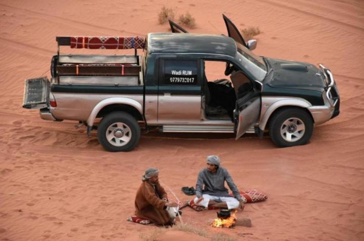 Sami Al Muzna Rum Camp Wadi Rum Luaran gambar